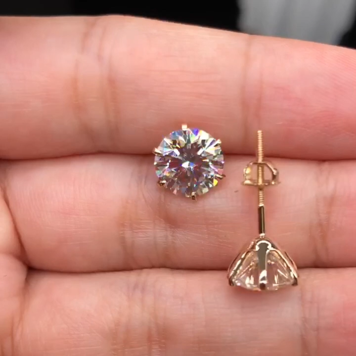 Elegant Tera Gold Drop Earrings