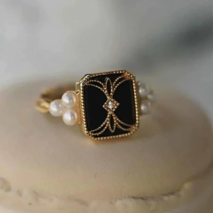 Antique Black Pearl Golden Ring