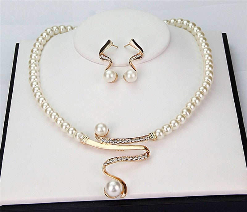 Pearl Necklace and Earrings Set