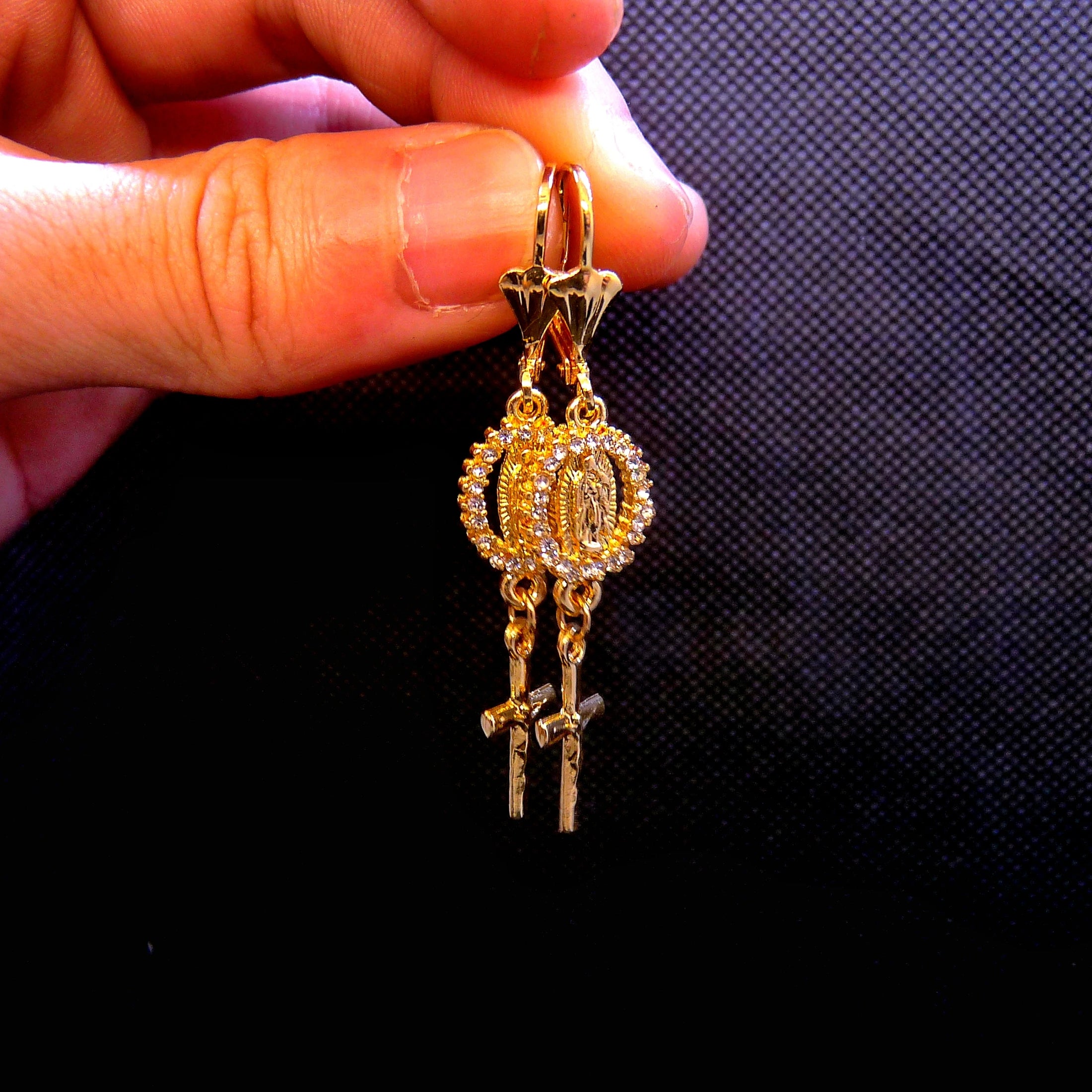 Elegant Mary Gold Earrings