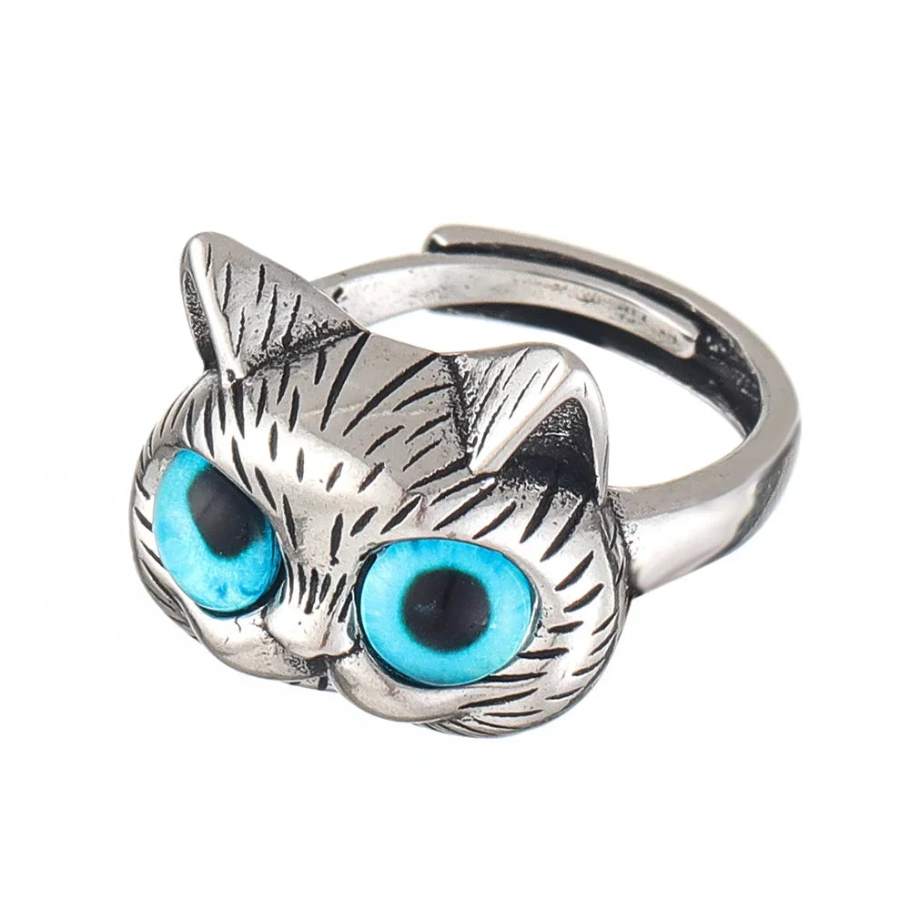 Moon-Eyes Kitty Ring