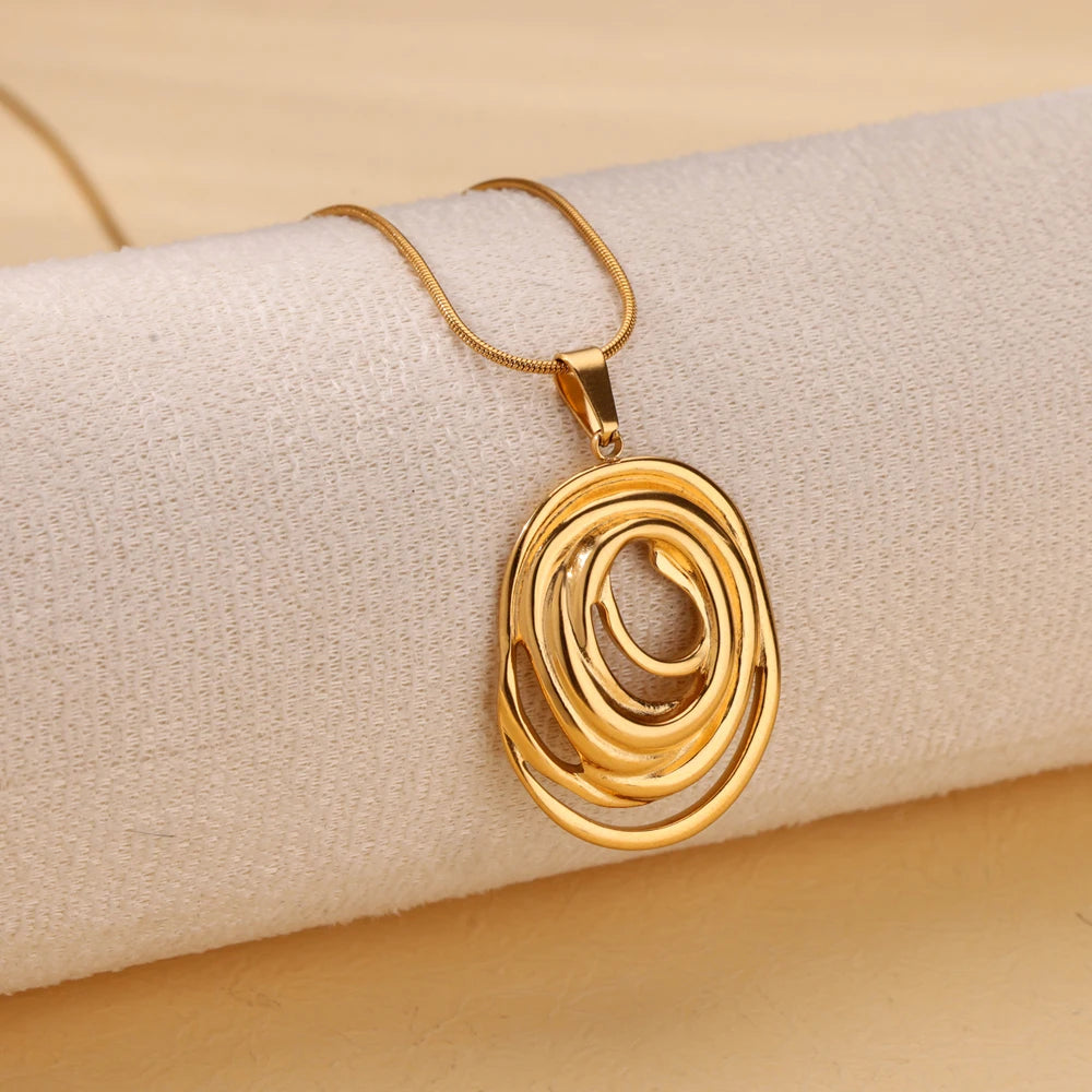 Hollow Geometric Oval Necklace in Gold and Silver