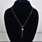 Gold Vintage Pendant Necklace