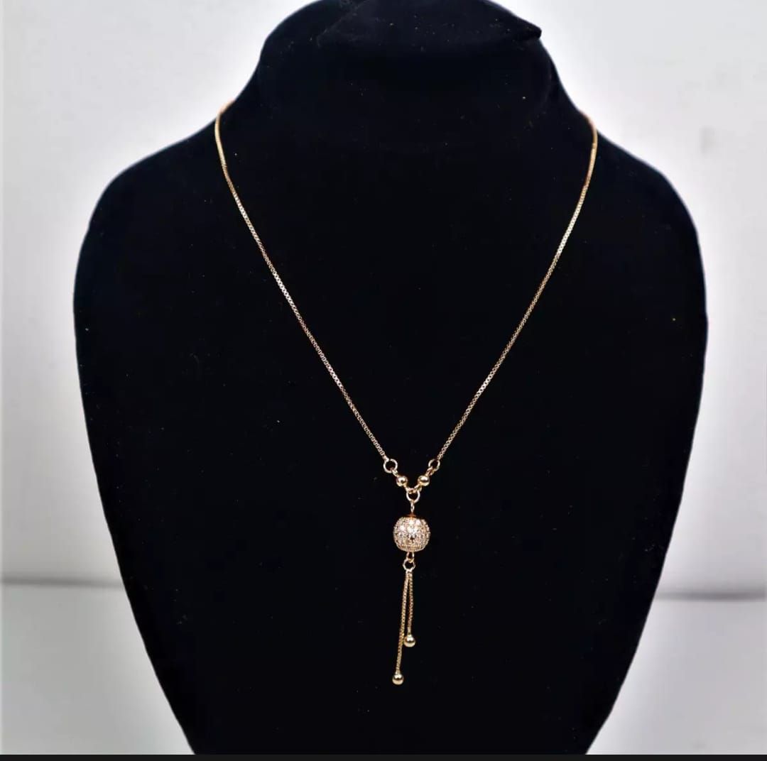 Gold Vintage Pendant Necklace