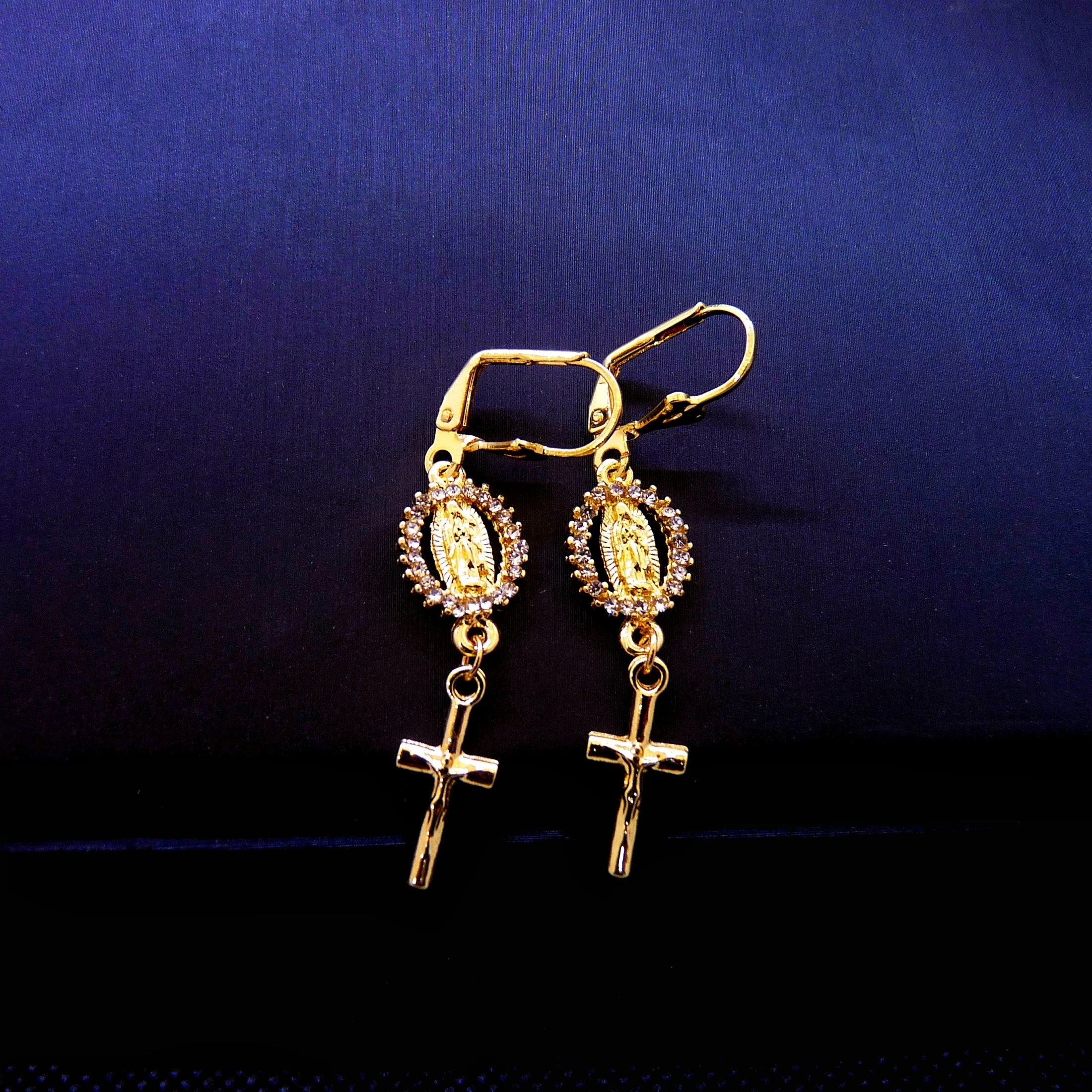 Elegant Mary Gold Earrings