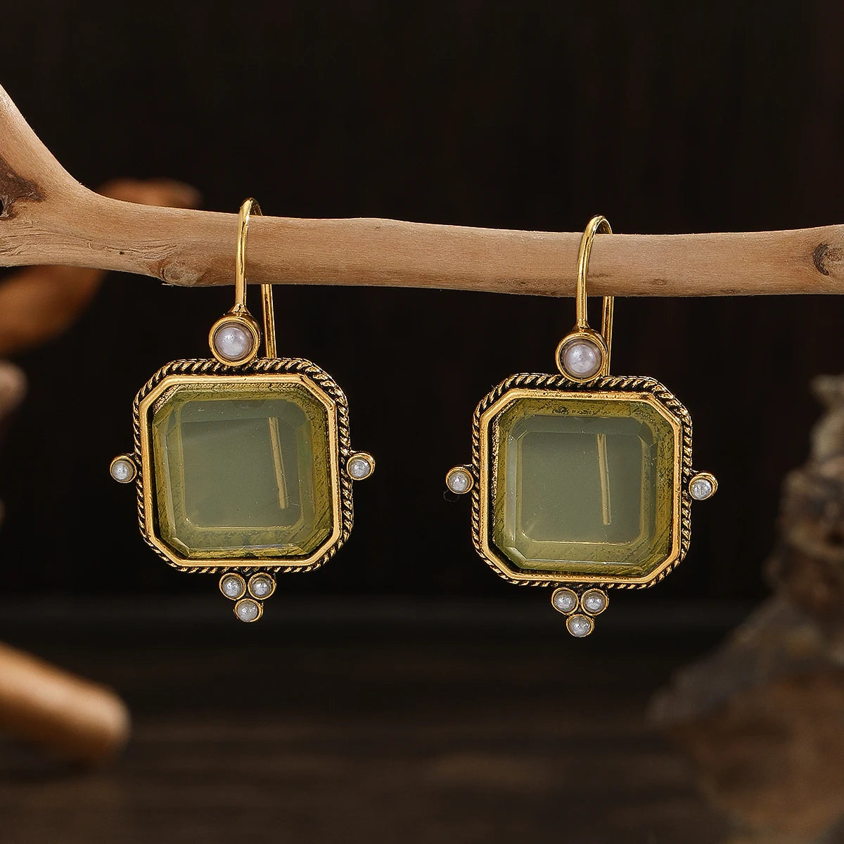 Elegant Vintage Geometric Pearl Pendant Drop Earrings