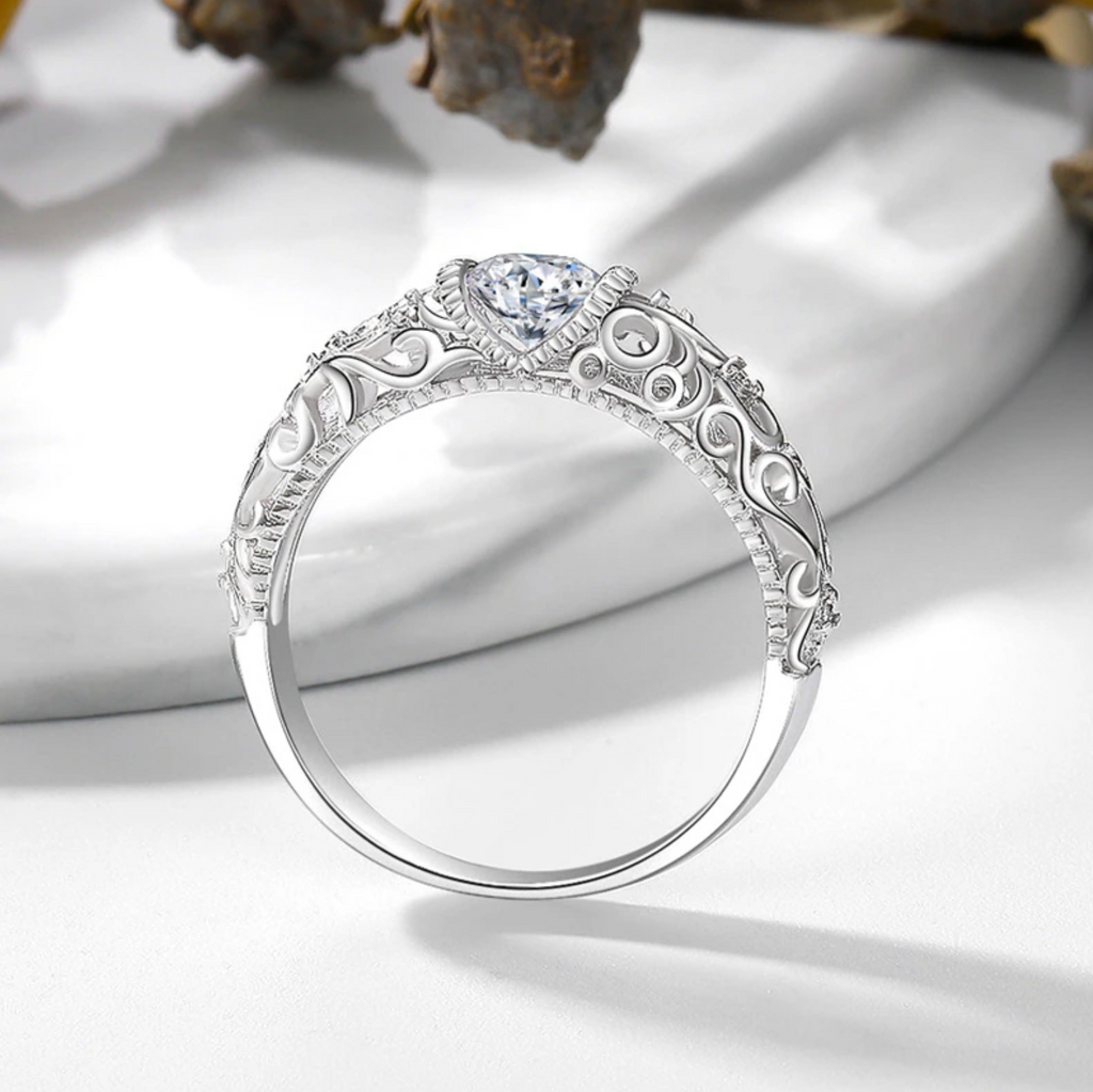 Elegant Silver and Zirconia Ring