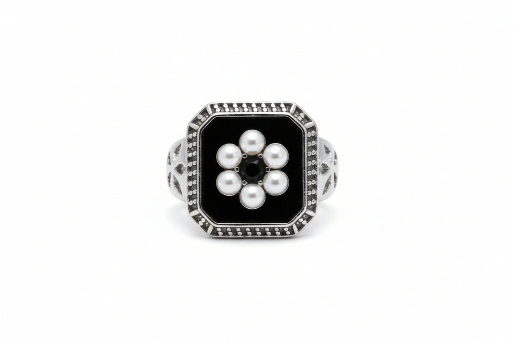 Vintage Black Stone Ring