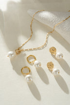 Elegant Golden Pearl Necklace